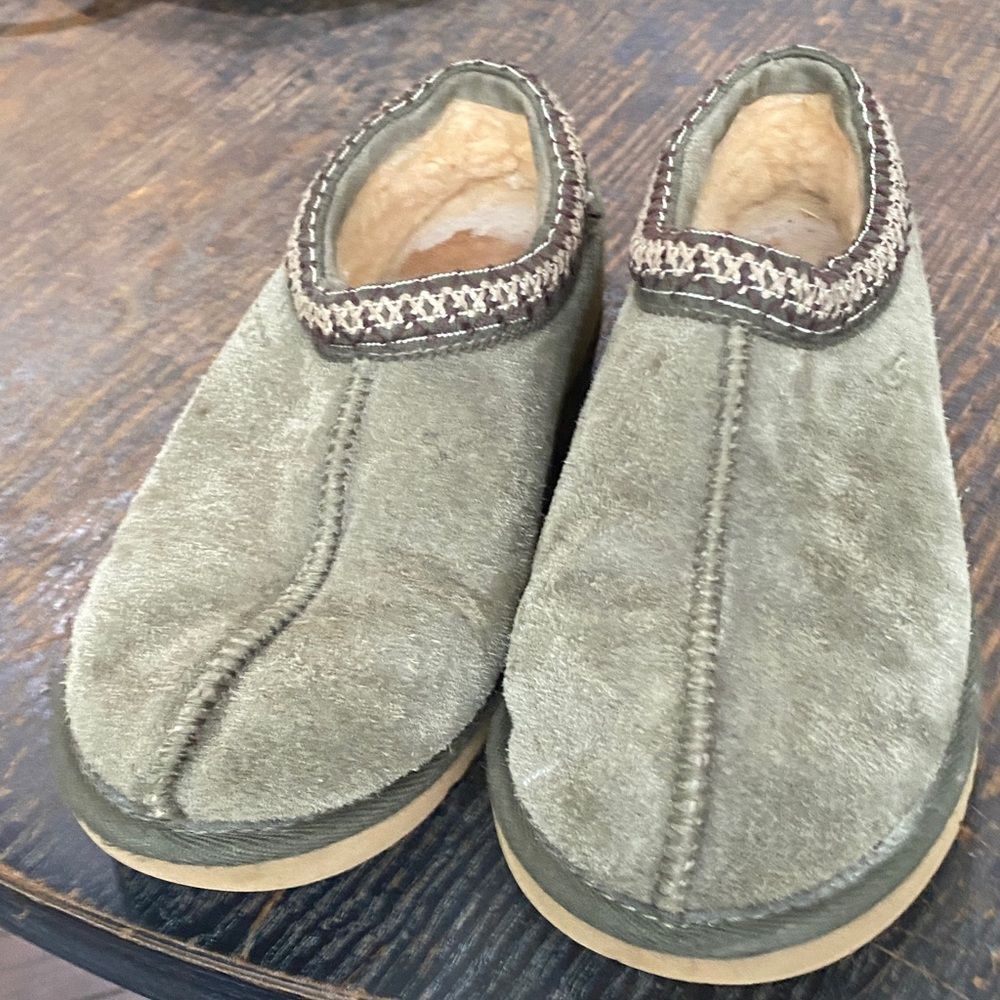 Ugg crozy green slippers women Sz 7 - Picture 4 of 4